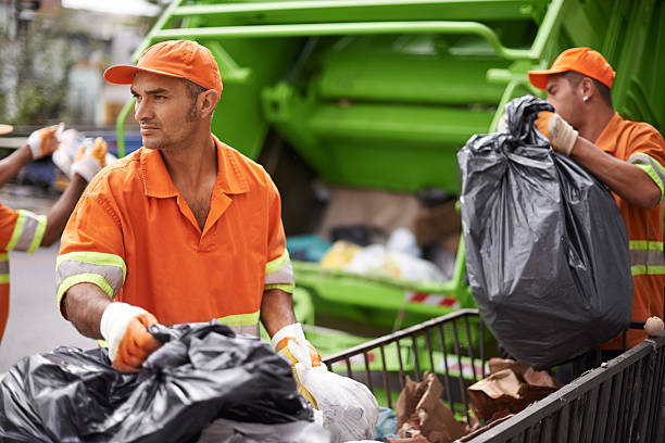 Best Commercial Cleanout Services  in Warroad, MN